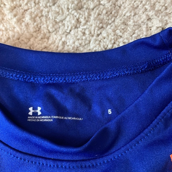 Under Armour Boys Size 5 Blue Logo Athletic T Shirt Youth 5 Loose Fit - Picture 4 of 5